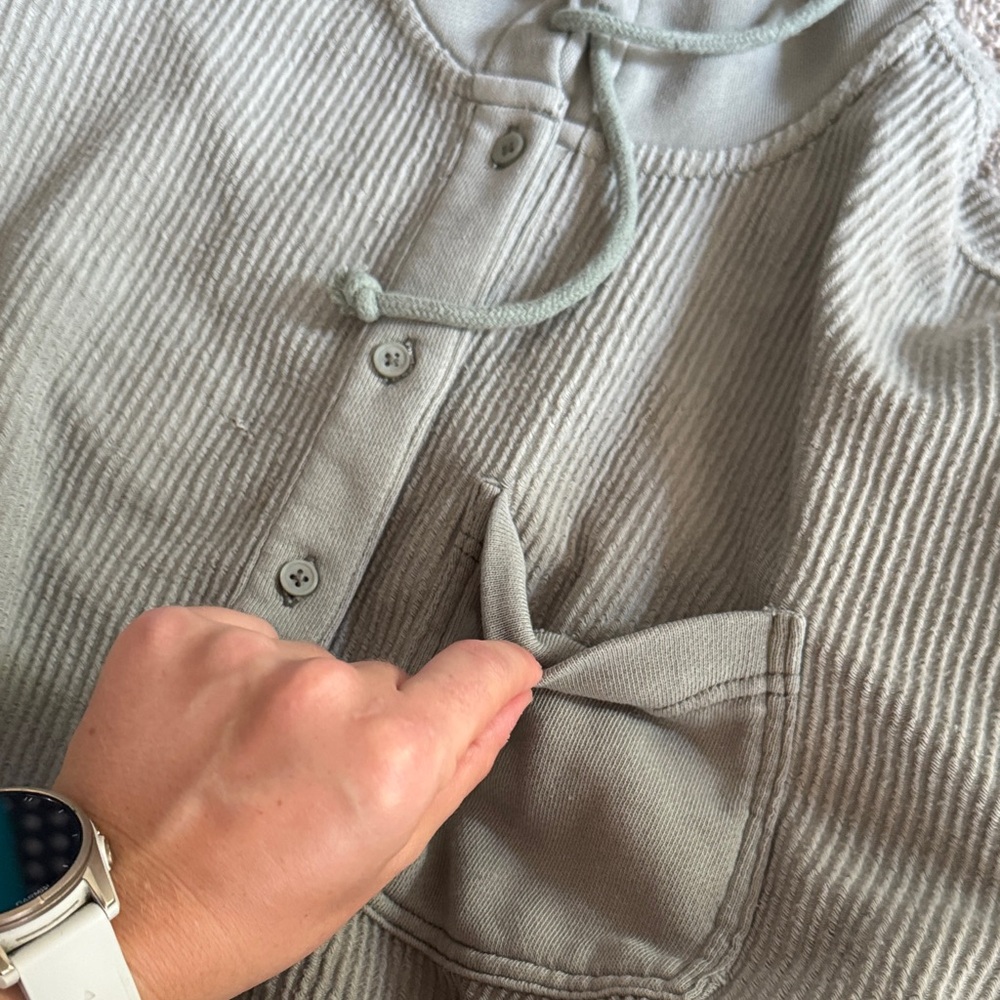 AEO Ribbed Button-Up Hoodie - Picture 7 of 9